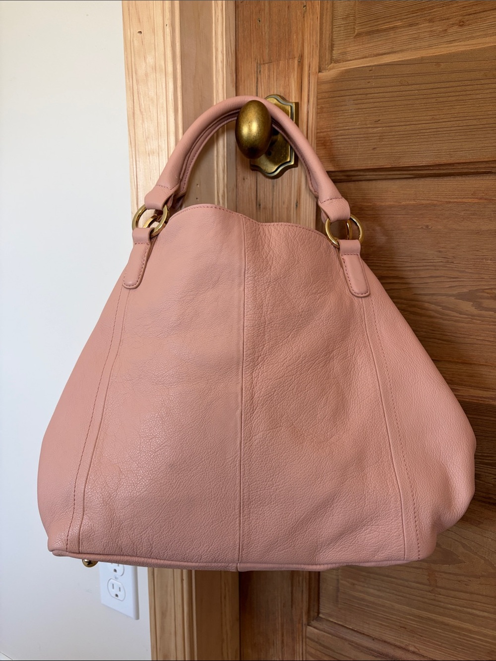 G.I.L.I. Pink Leather Hobo Bag with Crossbody Strap - Picture 3 of 10